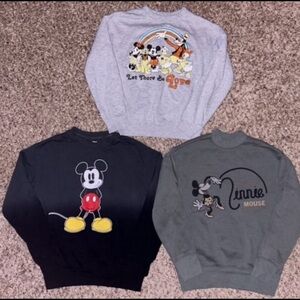 Women’s XS Disney Mickey & Minnie Mouse Sweaters